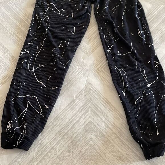 Katie J NYC Couture Girls Black with White Splatter Matching Top & Pants - Picture 3 of 8